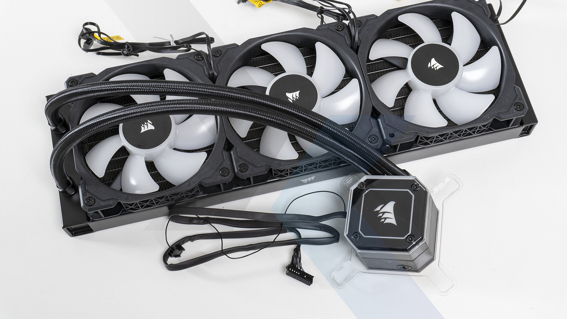 iCUE H150i Capellix Elite 2 93c2c